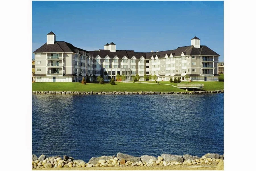 Chartwell Harbours senior living Calgary
